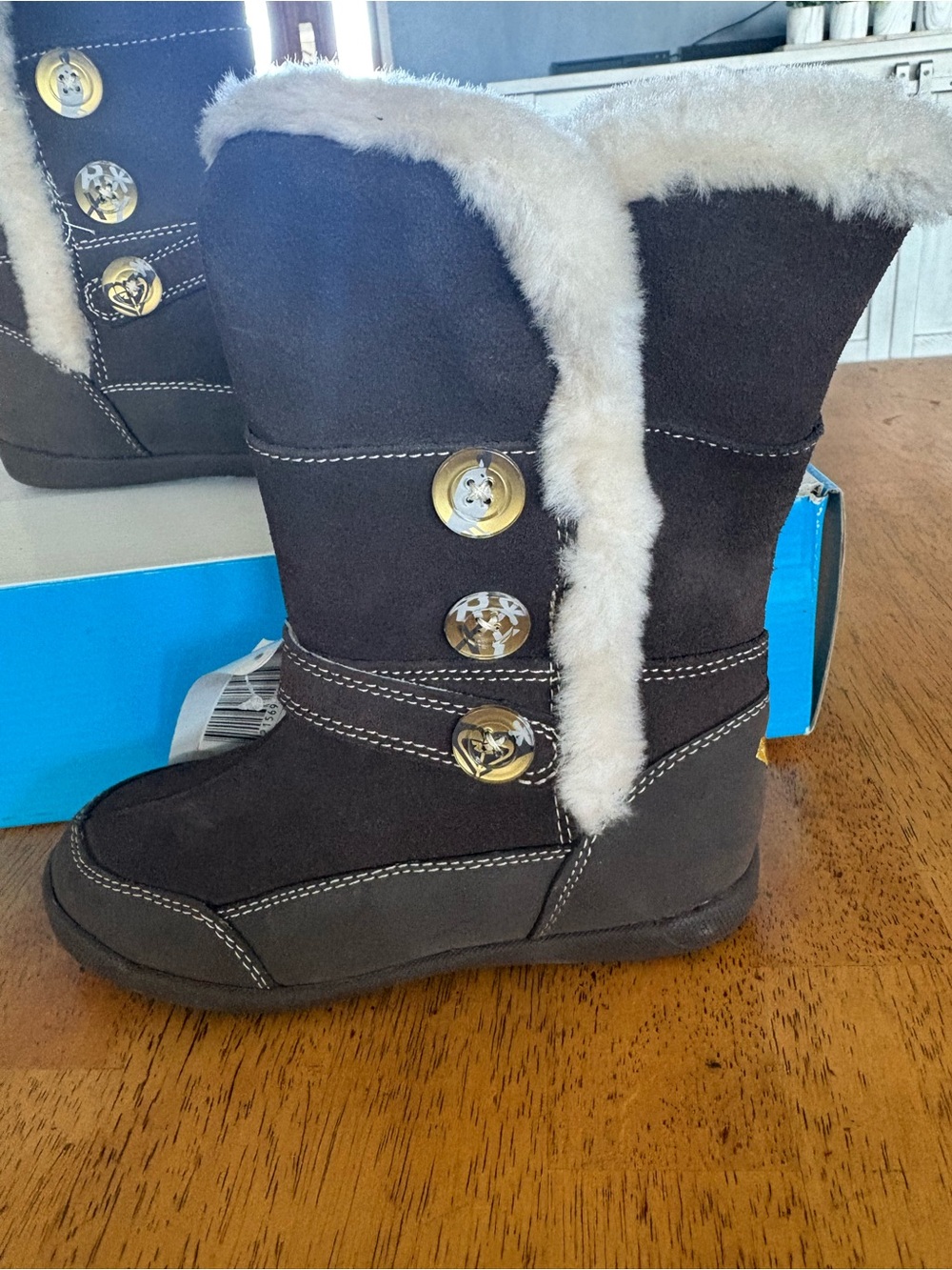 Roxy boots - Picture 2 of 8